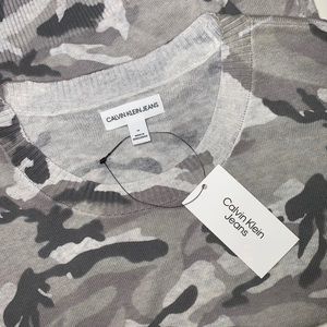 NWT Calvin Klein Gray Camo Print Sweater